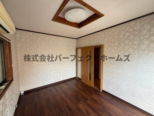 星丘2丁目戸建　賃貸の洋室|きれいな洋室です
