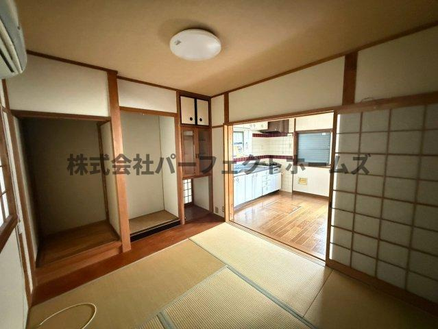 星丘2丁目戸建　賃貸の和室|和室がひろがる居住スペース