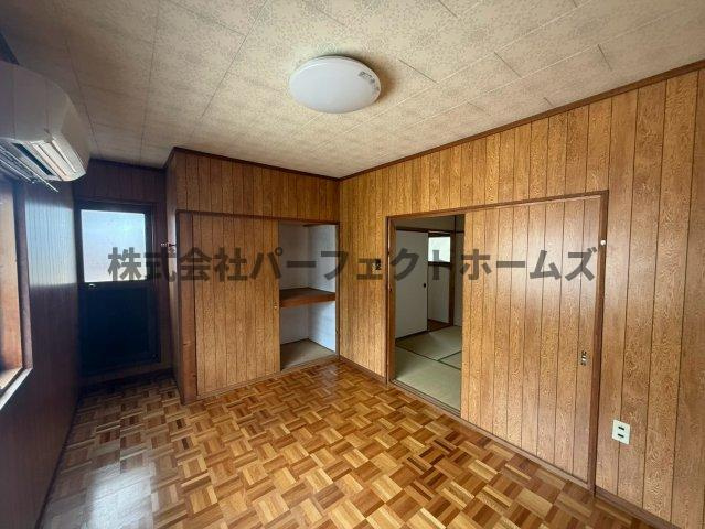 星丘2丁目戸建　賃貸の洋室|使い勝手のいい洋室です