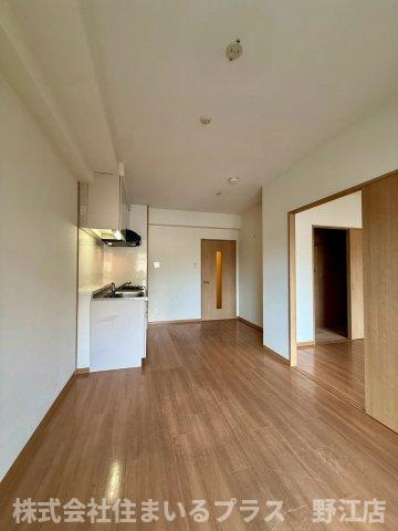 大橋マンション五番館の居間・リビング