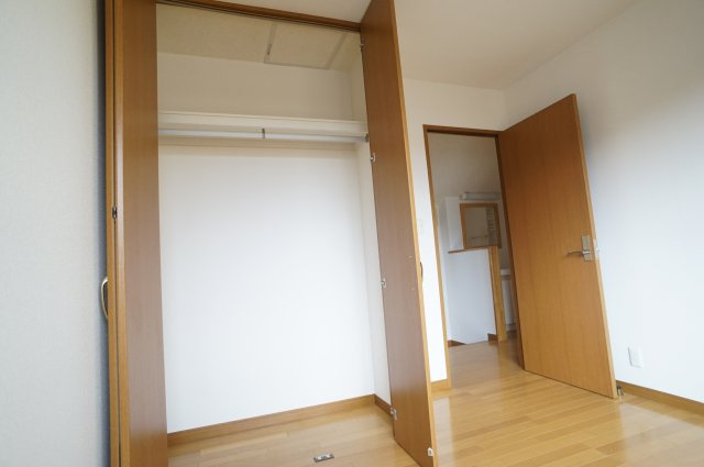 宝塚＊月見山１丁目戸建貸家の収納