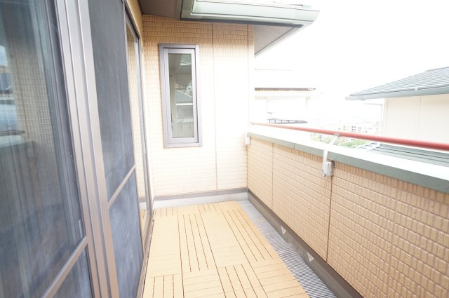 宝塚＊月見山１丁目戸建貸家のバルコニー