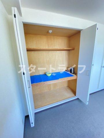 吹田市垂水町１丁目の賃貸マンションの収納