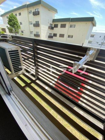 吹田市垂水町１丁目の賃貸マンションのバルコニー