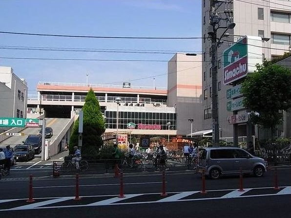 メゾン・シャルムの周辺