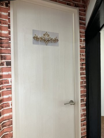 【その他】 | 本木北町貸家 | 洋室ドア入り口(前)