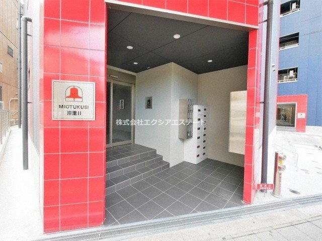 みおつくし岸里Ⅱのエントランス