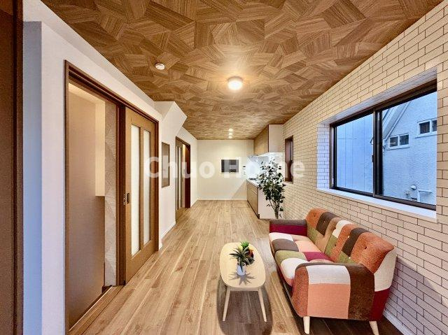 江戸川区北葛西5丁目中古住宅の居間・リビング|居間リビング