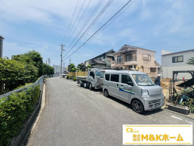 知多市にしの台4丁目　全1棟の前面道路含む現地写真|R8.6.13撮影　パントリー完備☆