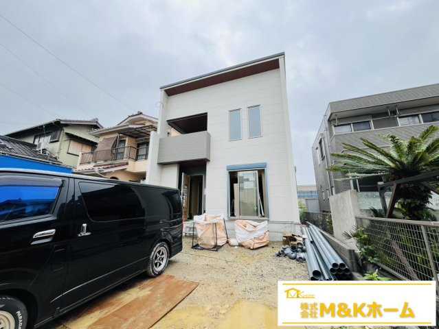 知多市にしの台4丁目　全1棟の外観|R8.9.8撮影　外観完成しました♪　並列駐車3台可能☆