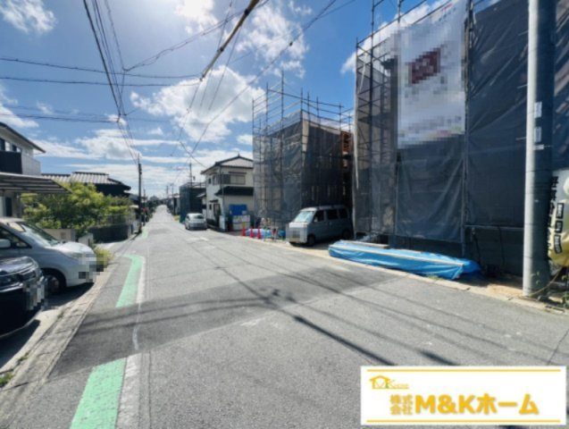 半田市岩滑高山町3丁目　全2棟　1号棟の前面道路含む現地写真|R8.8.7撮影　前道約7ｍ！