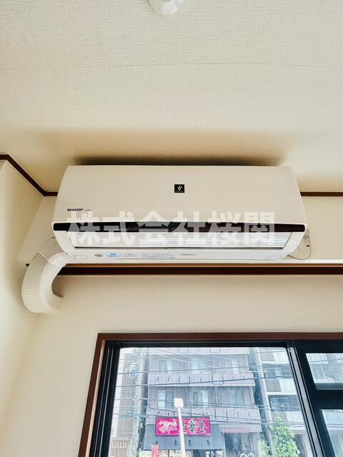 宇乾ビルの設備|エアコン各部屋にあり