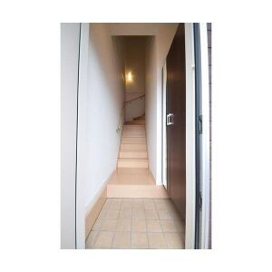 パストラル Aの玄関