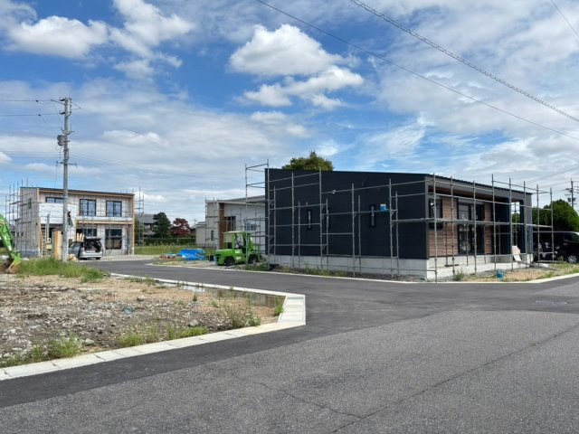 新築戸建　羽島市竹鼻町　全８区画分譲の外観|「現地（2026年8月21日）撮影」　
■全体写真　
■ヤマダ不動産　株式会社リライフ　