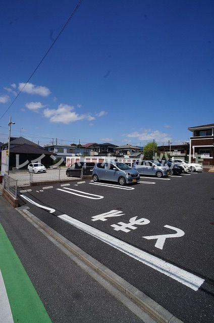 【非対面対応】接客・申込・契約オンライン！LINE×相談可！の駐車場