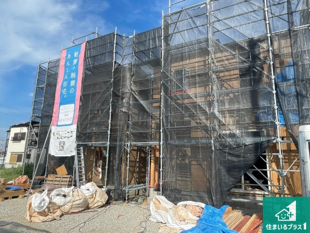 寝屋川市河北中町　第8期　新築一戸建ての外観|周辺は落ち着いた街並みの住宅地！子育てがしやすい住環境です！まだ未完成ですが、現地でしかわからない事もございます。是非一度ご覧ください。