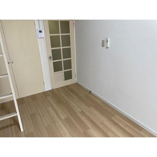 アイリスの寝室
