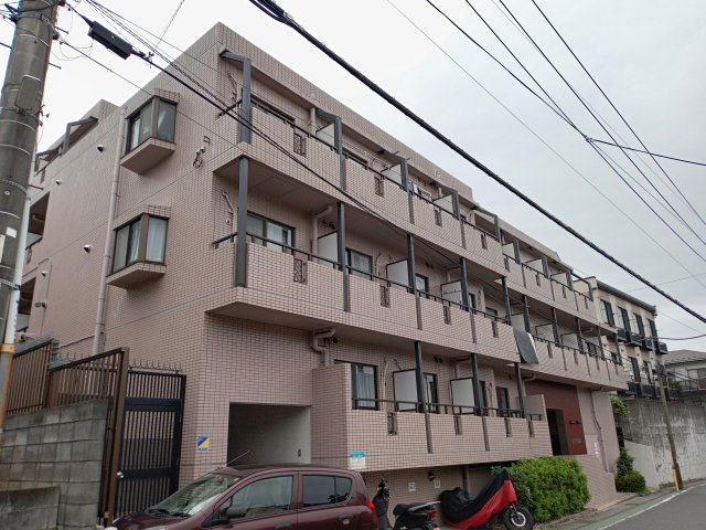 川崎市麻生区高石４丁目の賃貸マンションの外観