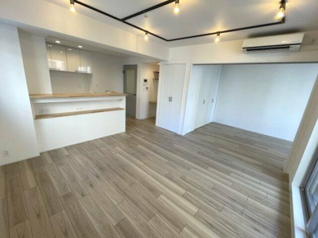 プライムアーバン日本橋大伝馬町の居間・リビング