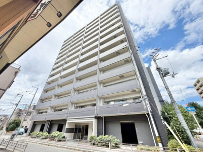 【外観】 | ブラームス長居 | 暮らしやすい２LDK！生活感が出やすい寝室とリビングを分けられるから、お部屋がいつもすっきり片付きます♪