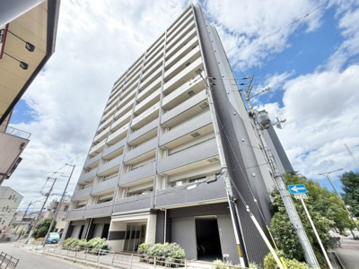 【外観】 | ブラームス長居 | お部屋を広く利用するために必須なクローゼットが全洋室に付いています♪もちろんお荷物を収納されても良しの勝手の良いクローゼットは嬉しいですね♪