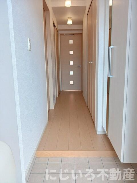 ライトブレスBの玄関