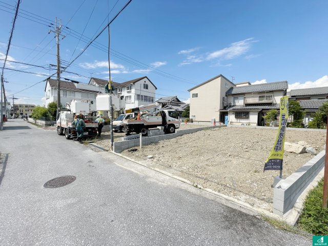 彦根市平田町　第7期　新築一戸建ての前面道路含む現地写真|周辺は落ち着いた街並みの住宅地！子育てがしやすい住環境です！まだ未完成ですが、現地でしかわからない事もございます。是非一度ご覧ください。