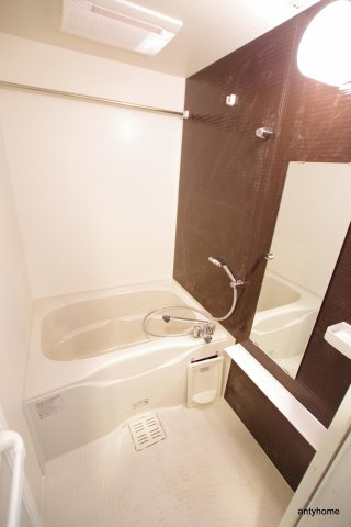 ミラージュパレス北梅田の浴室