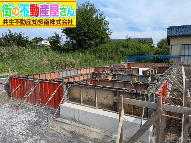 リナージュ常滑市長間01期　2号棟
