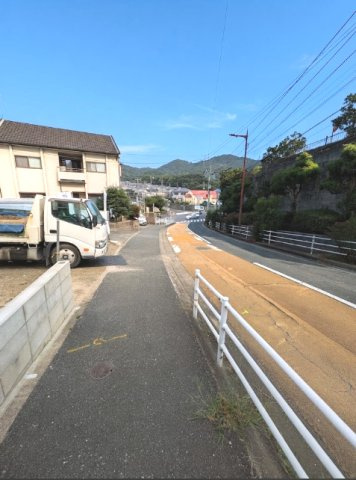 西区野方6丁目3期　の前面道路含む現地写真