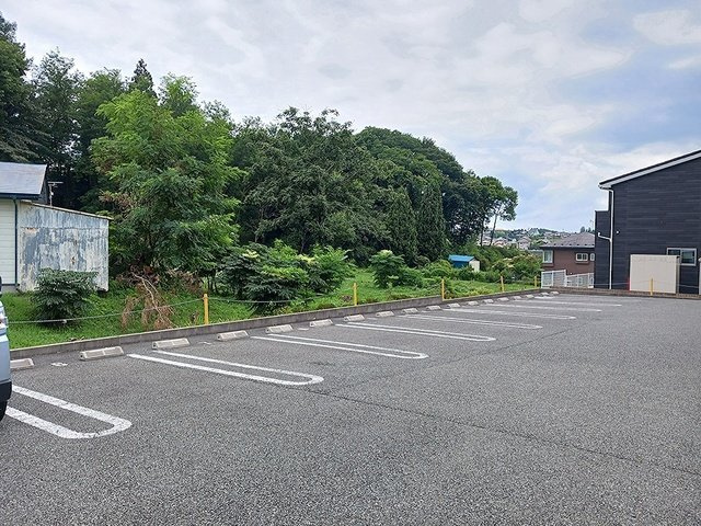 セレノⅡの駐車場