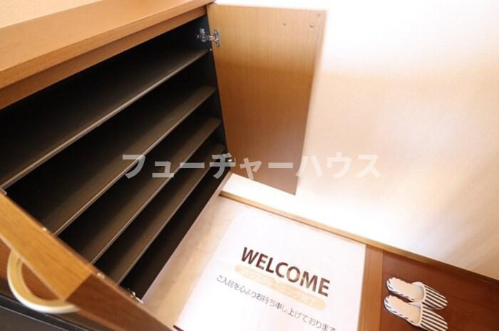 メゾングレース　ＡＢＣの玄関