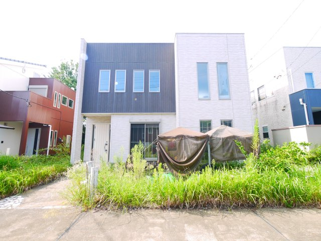 山武市美杉野　中古戸建の外観|平成19年4月築 ２LDK リビング約24帖 リビング吹抜 駐車2台温泉施設さんぶの森元気館徒歩5分