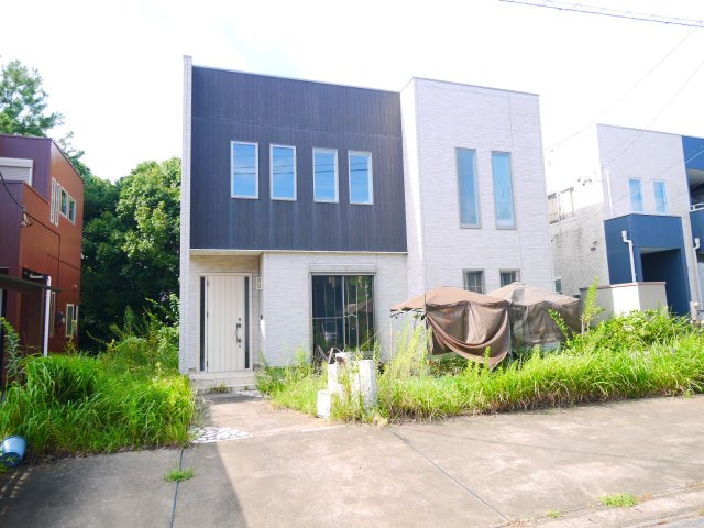 山武市美杉野　中古戸建の外観|平成19年4月築 ２LDK リビング約24帖 リビング吹抜 駐車2台温泉施設さんぶの森元気館徒歩5分