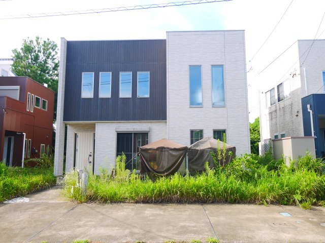 山武市美杉野　中古戸建の外観|平成19年4月築 ２LDK リビング約24帖 リビング吹抜 駐車2台温泉施設さんぶの森元気館徒歩5分