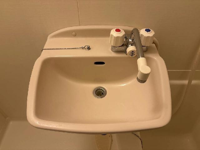 レオパレスプレステージの洗面所