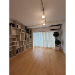 北名古屋テラスハウスの居間・リビング
