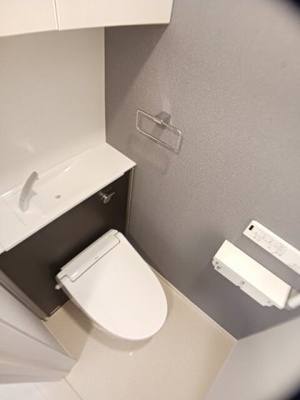 【トイレ】 | コート・ヴィレッジⅡ | 落ち着いた色調のトイレです