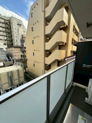 ＧＥＮＯＶＩＡ西川口Ⅲのバルコニー