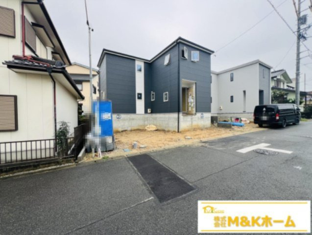 半田市岩滑高山町3丁目　全2棟　2号棟の外観|R8.9.29撮影　リビングに収納あり♪
