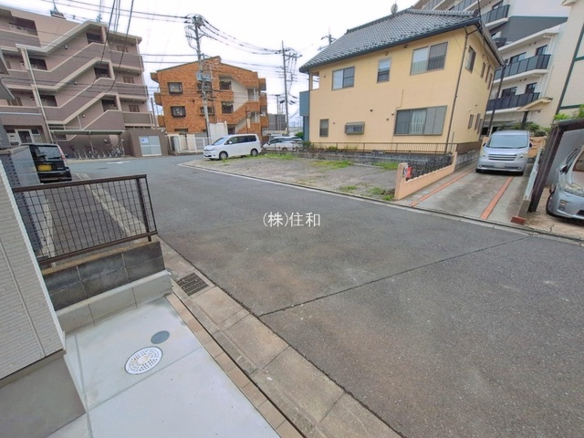 【新築分譲住宅】富士見市鶴馬2613番の前面道路含む現地写真