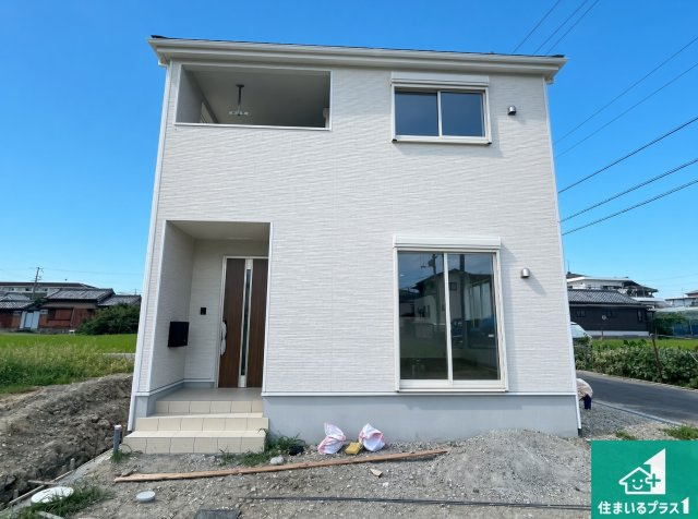 ■寝屋川市河北中町　第8期　新築一戸建ての外観|お客様に長く安心して住んでいだだける事にこだわった家づくり！住んでからのアフターサービスにもしっかりと取り組んでいます！