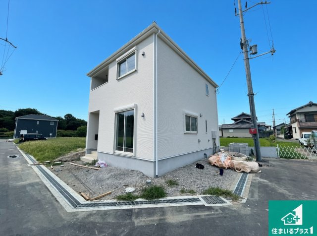 ■12日(土)13日(日)現地ご見学可能！　寝屋川市河北中町　第8期の外観|安心の10年保証！外観を美しく保ち、雨水で汚れを落とします！気になることがありましたら、お気軽にお問い合わせください！