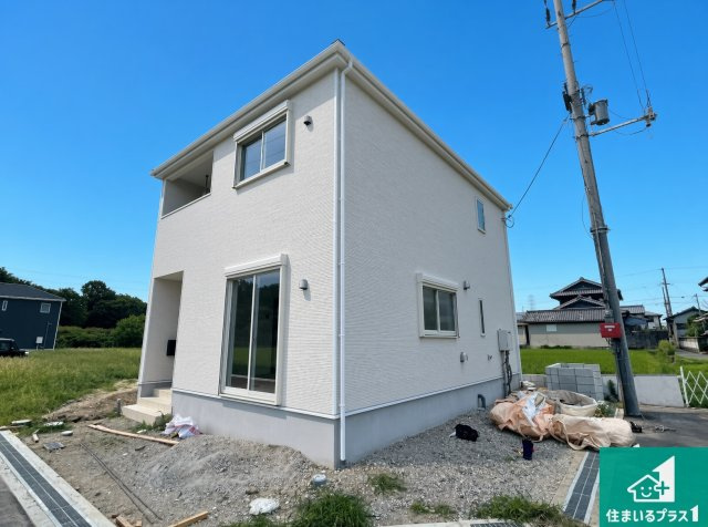 ■12日(土)13日(日)現地ご見学可能！　寝屋川市河北中町　第8期の外観|お客様に長く安心して住んでいだだける事にこだわった家づくり！住んでからのアフターサービスにもしっかりと取り組んでいます！