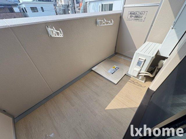 Luxe正雀駅前のバルコニー|暖かな日差しのふりそそぐバルコニー