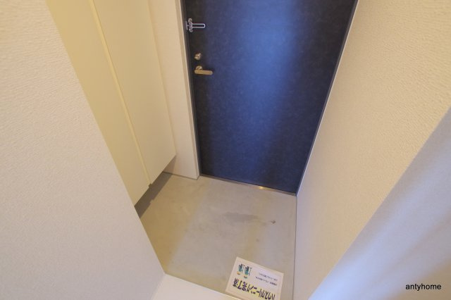 AXIS　UMEKITA　仲介手数料無料の玄関