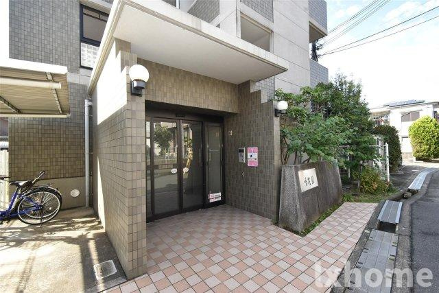 アーバンビレッジ香花園のエントランス|毎日通るエントランスはこのようになっています