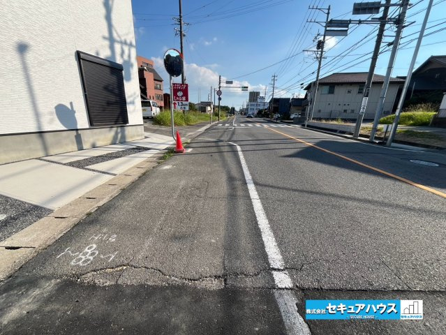 【同施工物件ご案内可能】東海市加木屋町仲新田　全1棟の前面道路含む現地写真|事前予約にて現地ご見学いただけます！お気軽にお問い合わせください♪
■株式会社　セキュアハウス■
住宅ローンに強く、知識、経験豊富なスタッフ在籍
お客様に寄り添い、ご成約後もサポート致します。