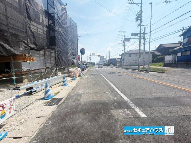【同施工物件ご案内可能】東海市加木屋町仲新田　全1棟の前面道路含む現地写真|事前予約にて現地ご見学いただけます！お気軽にお問い合わせください♪
■株式会社　セキュアハウス■
住宅ローンに強く、知識、経験豊富なスタッフ在籍
お客様に寄り添い、ご成約後もサポート致します