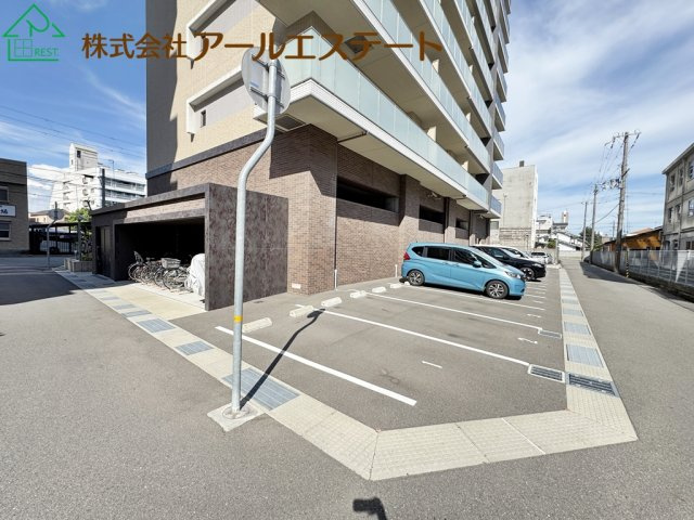 ワコーレ姫路城巽テラス　　JR「姫路駅」徒歩10分の駐車場